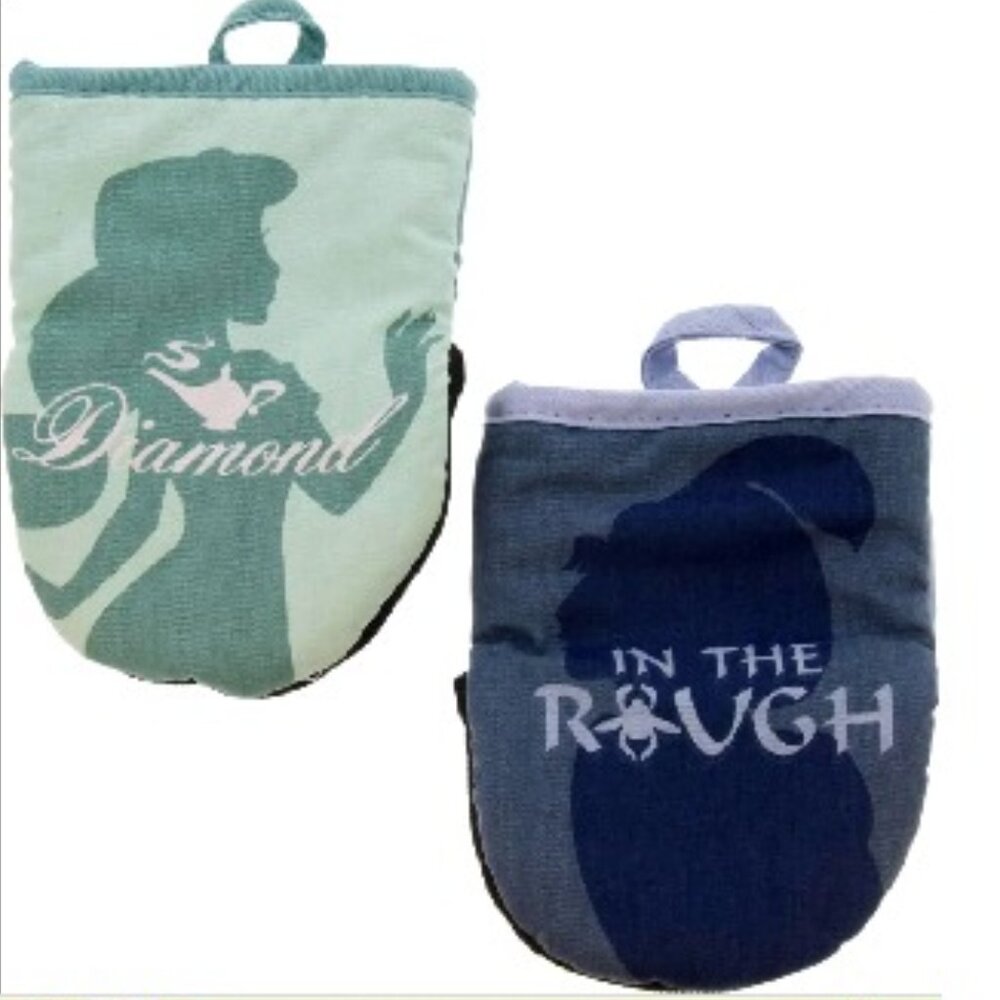 BNWT Disney Princess Neoprene Mini Oven Mitts, 2pk-Heat Resistant (OS)